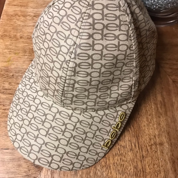 bebe Accessories - Women's Cap bebe